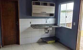 Imagem 2: Casa fundos 2 dormitórios pequena