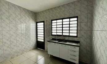 Imagem 4: Casa com 2 dormitórios para alugar, 110 m² por R$ 1.490,00/mês - Vila Ivan - Jaú/SP