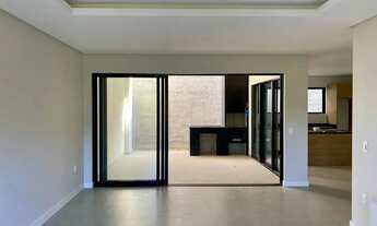 Imagem 4: Sobrado para venda com 216 metros quadrados com 3 quartos em João Paulo - Florianópolis