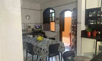 Imagem 6: Casa com 7 dormitórios à venda, 485 m² por R$ 3.279.191,00 - Santa Rosa - Niterói/RJ