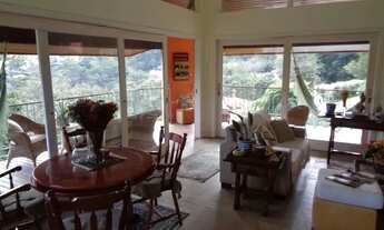 Imagem 2: Bela casa no condomínio central de Itaipava a venda