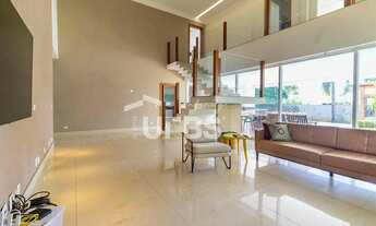 Imagem 3: Jardins Milão - Casa de Condomínio 4 quartos, sendo 3 suítes