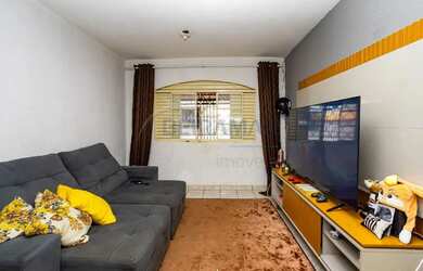 Imagem: Casa à Venda com 3 Quartos 2 Suíte