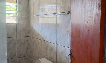 Imagem 6: Sobrado de 2 cômodos grandes com área de serviço individual com portão