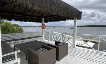 Imagem: Rio Vermelho, Mosqueiro, com píer e marina