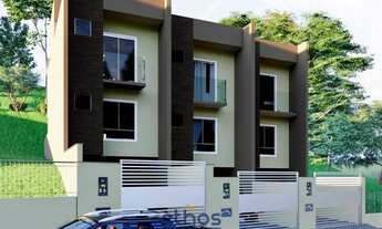 Imagem 2: Geminado triplex à venda no bairro Petrópolis - Joinville/SC