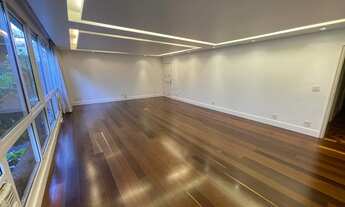 Imagem 3: Belíssimo apartamento em Ipanema reformado quadra da praia