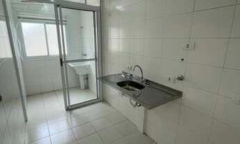 Imagem 7: Apartamento para aluguel e venda possui 65 metros quadrados com 2 quartos