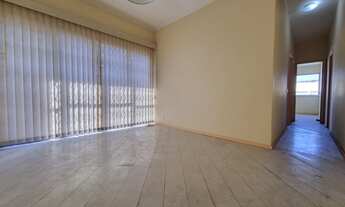 Imagem 2: Apartamento de 2 quartos com varanda próximo a Praia da Bica