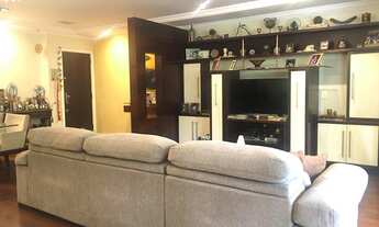 Imagem 2: Apartamento para venda possui 206 metros quadrados com 4 quartos