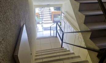 Imagem 4: Apartamento para aluguel possui 60 metros quadrados com 3 quartos em Trobogy - Salvador