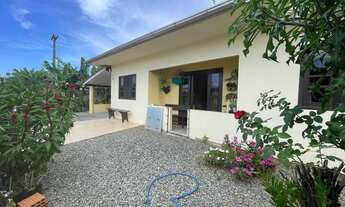 Imagem 2: Excelente casa 120m2 mais edicula 45m2 a 1500 metros da praia do Tabuleiro em Barra Velha!