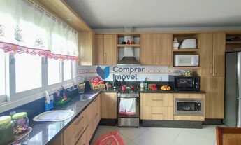 Imagem 2: Casa 4 dormitórios, 1 suíte, 3 vagas no bairro Mario Quintana