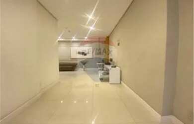 Imagem 6: Encantador apartamento com quarto e sala, sacada e ótima iluminação, localizado no Centro