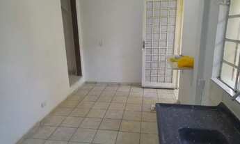 Imagem 5: Casa 1 quarto espacoso com facil acesso a comercios e transporte publico