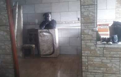 Imagem 5: Casa com 2 piso.. garagem Casa bem espaçosa e aconchegante vendo ou troco no negócio