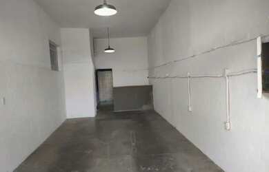 Imagem 6: LOJA DE RUA EM LOCAL MOVIMENTADO