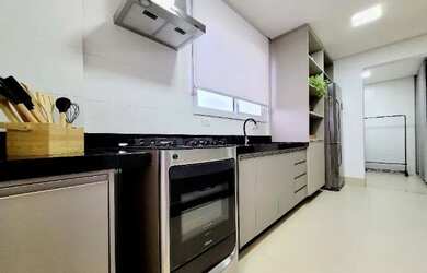 Imagem 6: Cobertura dúplex de 247m2, vista deslumbrante, com 3/4, por 1.350.000, Bairro Saraiva