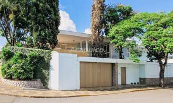 Imagem: Casa à venda, 6 quartos, 3 suítes, 8 vagas