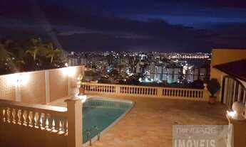 Imagem: Casa 3 Dormitórios e Piscina no Centro