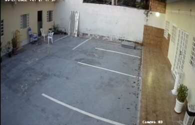 Imagem 4: Imovel Residencial e Comercial, amplo galpão e estacionamento