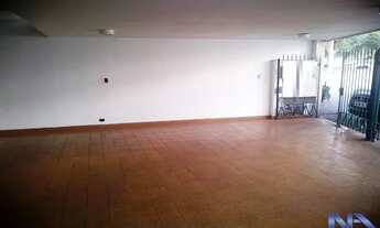 Imagem 5: METRO, ENTRADA LATERAL, EDICULA