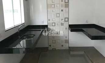 Imagem: Casa à venda, 3 quartos, 1 suíte, 2 vagas