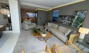 Imagem 2: MARCOS Cobertura finamente decorada, 220m, planta atual 3/4 com 2 suítes, planta original