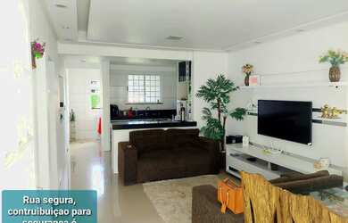 Imagem 2: VENDO CASA - 2/4( 1 Suite ) - Térreo - Frente de rua