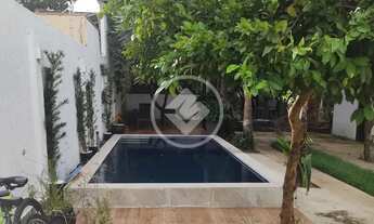 Imagem 6: Casa no centro de Várzea Grande, 1 km do Aeroporto, casa com Piscina, quarto com banheira