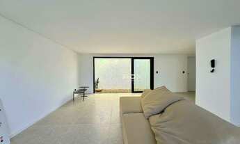 Imagem 3: Sobrado novo, 3 quartos, quintal e churrasqueira à venda, 150 m² por R$ 1.007.000 - Santa