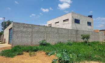 Imagem 2: Vendo ese sobrado. Caxote