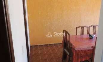 Imagem 7: Excelente casa com 6 dormitórios à venda, 309 m² por R$ 800.000 - Umuarama - Uberlândia/MG