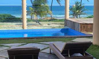 Imagem: Pé na areia Privacidade 4 suítes Linda