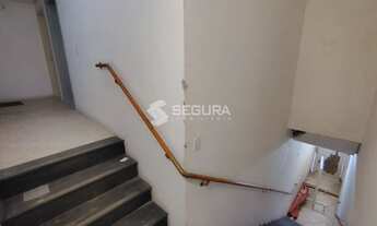 Imagem 3: Prédio comercial localizado em avenida de grande fluxo