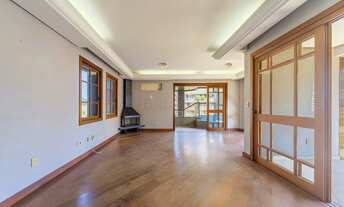 Imagem 2: Amplo 3 quartos c box e piscina no Petrópolis!