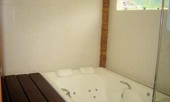 Imagem 7: Casa temporada Angra Condomínio Praia Privativa. Na casa Piscina Sauna Area Gourmet