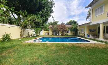 Imagem 4: Casa com piscina e quintal no Itanhangá