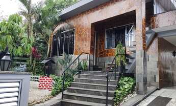 Imagem: Casa 3 quartos, 2 suítes, 8 vagas, edículas