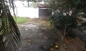 Imagem 3: Casa em Itaguaí com amplo terreno