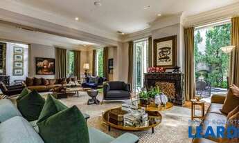 Imagem 3: CASA ASSOBRADADA - JARDIM EUROPA - SP