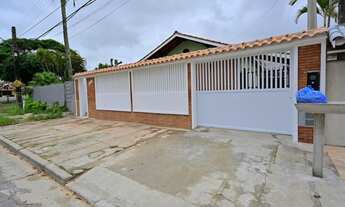 Imagem 2: Casa para Venda em Peruíbe, Balneário Arpoador, 4 dormitórios, 2 banheiros, 4 vagas