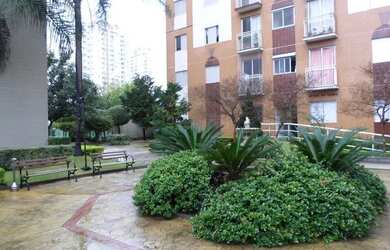 Imagem 3: Apartamento com 2 dormitórios para aluguel, 55m² por R$ 1.150,00