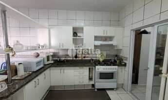 Imagem 4: Casa à venda, 3 quartos, 2 suítes, 2 vagas, Pacaembu - Uberlândia/MG