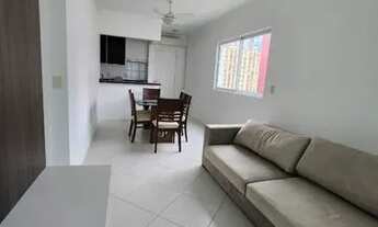 Imagem 4: Apartamento 2 dormitórios, centro de Balneário Camboriú, com garagem e churrasqueira