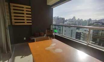 Imagem 6: Sala ampla para 3 ambientes com piso em porcelanato