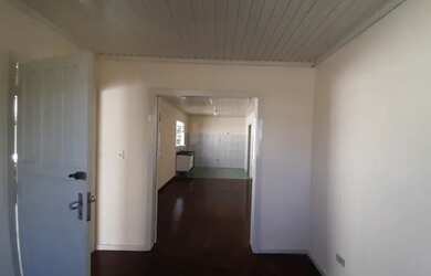 Imagem 4: Residência com 2 quartos para alugar por R$ 1800.00, 80.00 m2 - GUABIROTUBA - CURITIBA/PR