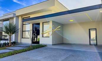 Imagem 2: Casa Térrea em Condomínio Fechado, 3 Suítes, sendo 1 Master com Closet, Escritório, Piscin