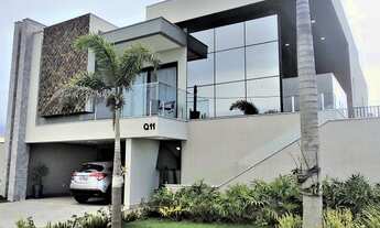 Imagem: V327 CASA linda com 430m² área construída