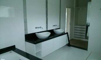 Imagem 8: Maravilhoso sobrado no Res Jaguary Urbanova